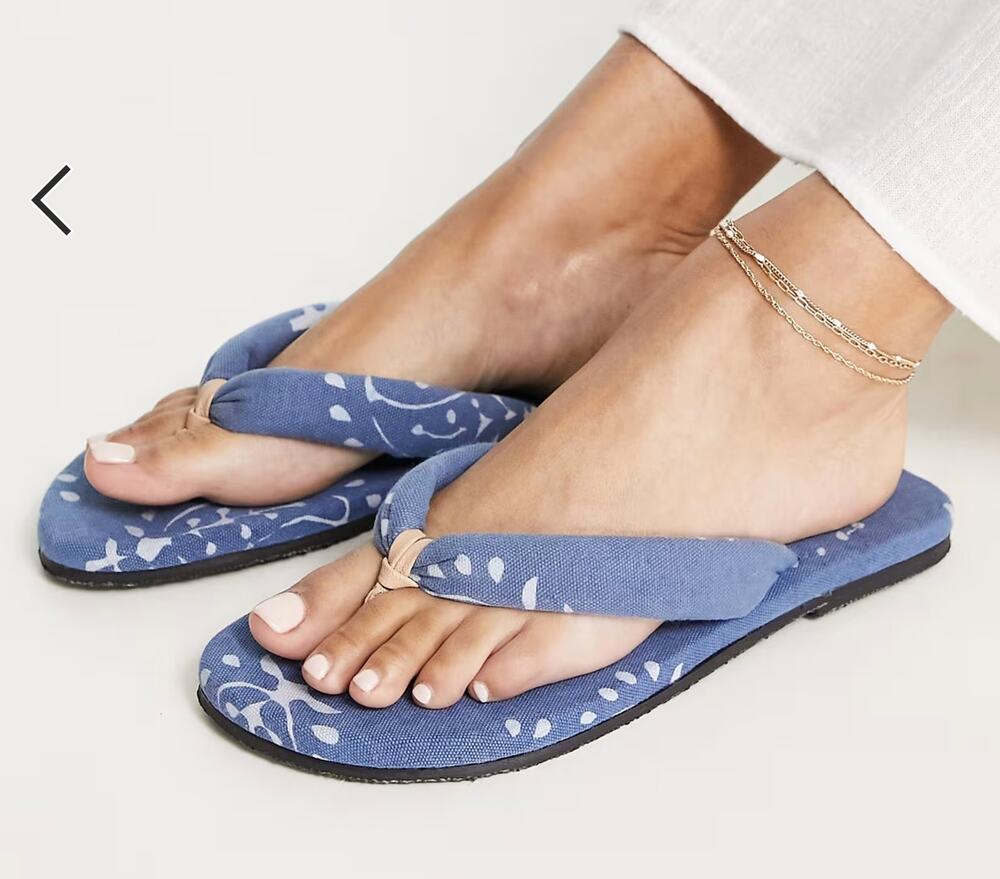 Free People Verdra Thong Flip Flop Sandals Bandana Print Blue 37.5 US 7
